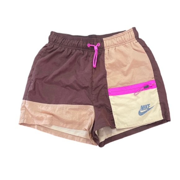 SOLD Nike Icon Clash Shorts - Picture 1 of 5
